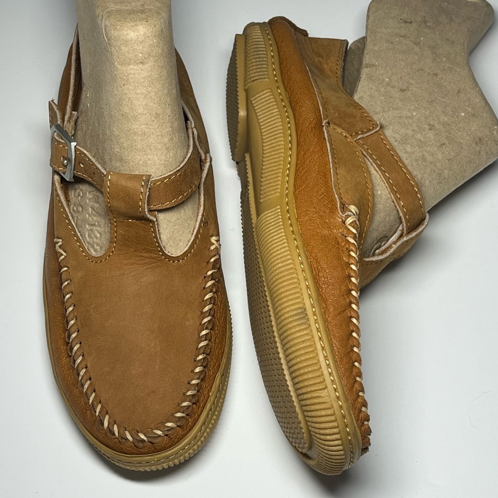 Adirondack Collection Women’s 7 Tan Leather Buckle Moc Toe Loafers Made in USA